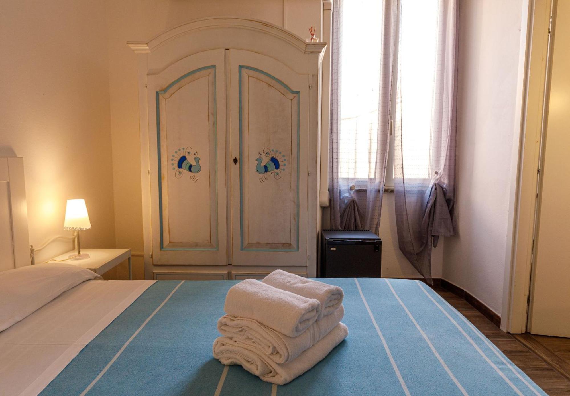 Onlyrooms I - Central & Quiet Area Cagliari Eksteriør billede